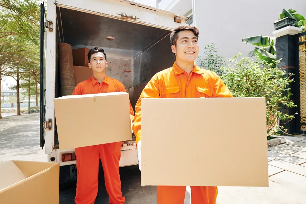 residential moving service Singapore at Bull Movers